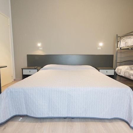 Hotel Avenusta Viserba Di Rimini Extérieur photo