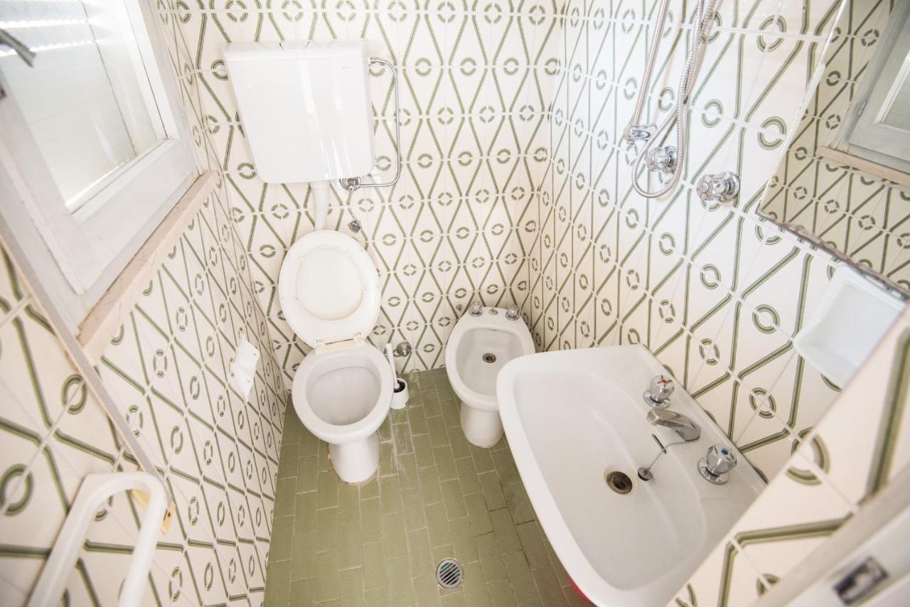 Hotel Avenusta Viserba Di Rimini Extérieur photo
